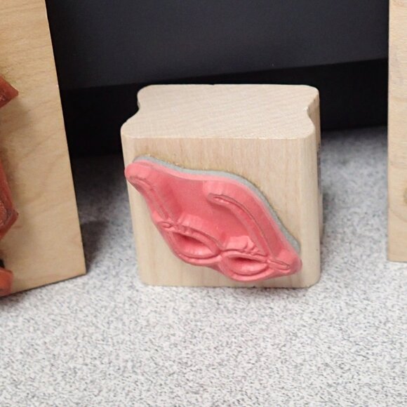 "Old Lady" Stampers Lot of 3 - Picture 6 of 6